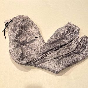 Nike womens high waisted mesh snakeskin joggers